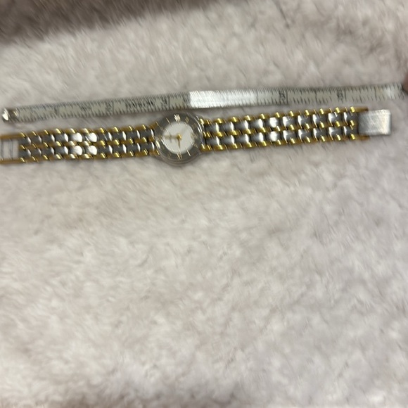 Bulova Womens Gold Tone & Stainless Silver Two-Tone Quartz Watch New Battery - Picture 6 of 6